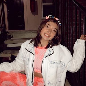 Meet your Posher, Kylie